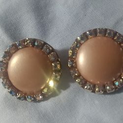  Peach Faux Pearl Clamp On earrings Surrounded By rhinestone 