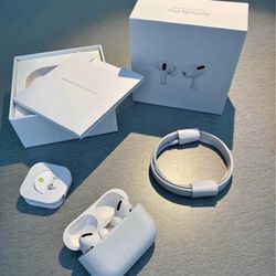  AirPods Pro 2nd Generation MagSafe Wireless Charging Case USB-C is a high tech and stylish in-ear canal earbud set from Apple. Featuring active no