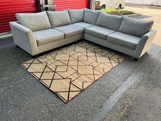 Sectional Couch!! Delivery Available 🚚!! Dimensions: 113” x 113” Length x 36” Height x 37” Depth ( Section’s dimensions: 2 x 76” Length Sections and 