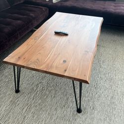 **Coffee table and 2 end tables - Solid Wood**