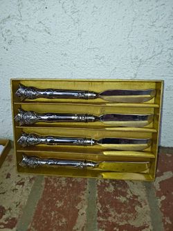 Set of 4 Ornate Silver Butter Knives