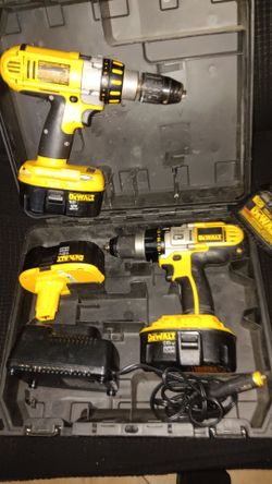 (USED) TWO USED DeWalt Impact Drill and THREE 18V Batteries, Wall Charger & PORTABLE CAR CHARGER