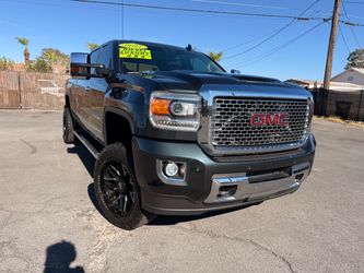 2017 GMC Sierra 3500 Denali 4x4 Diesel