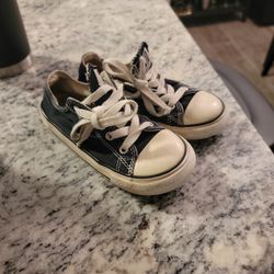 Toddler Converse Size 10