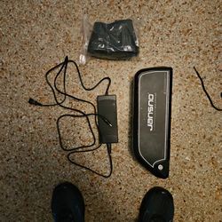 Jansno 14ah New Battery With Charger And Two 4x20 New Tire Tubes 