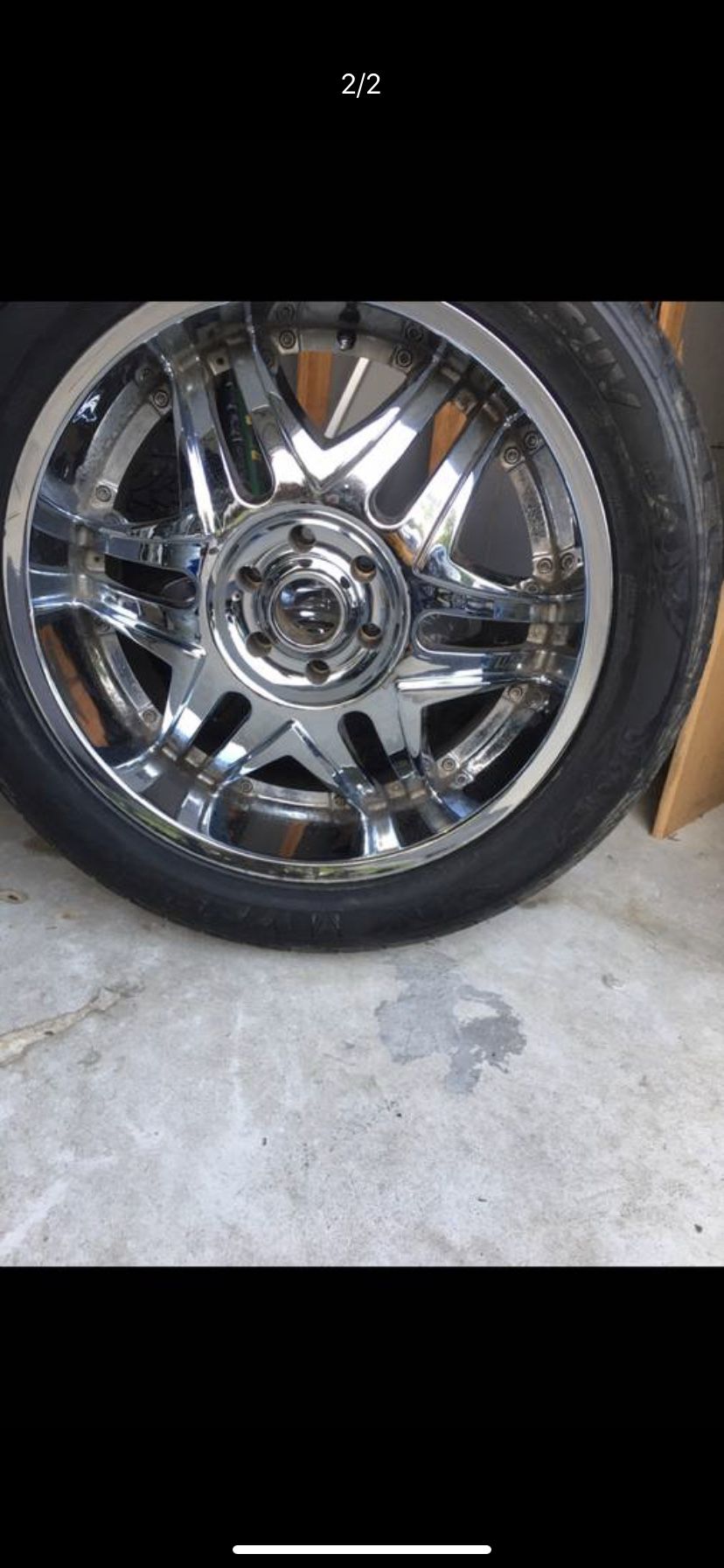 22” rims with wide profile tires with great tread