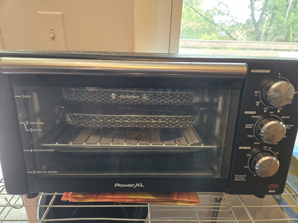 Brand NEW Power XL Air Fryer, Grill and Toaster 