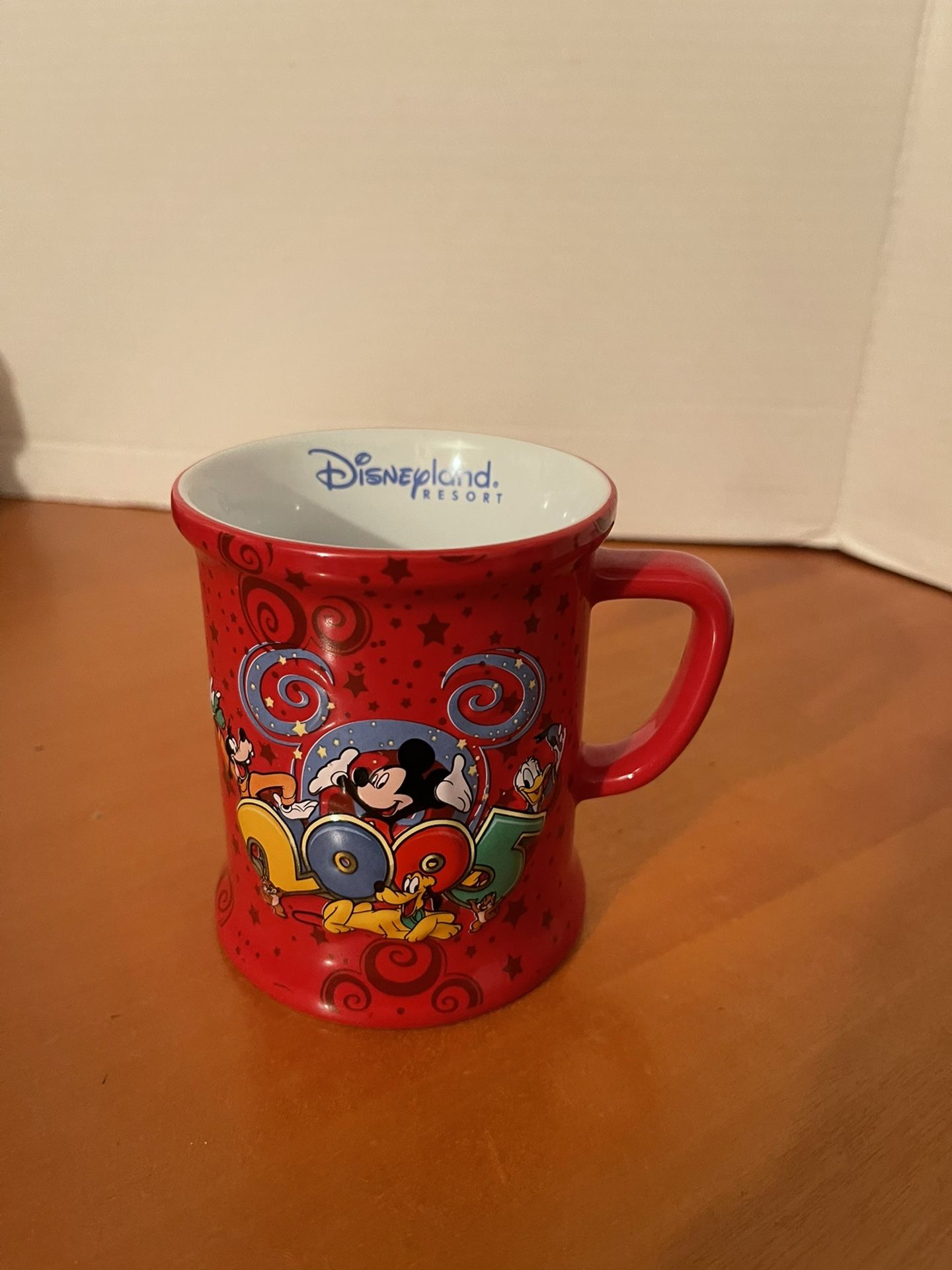 2005 Walt Disney World ceramic mug