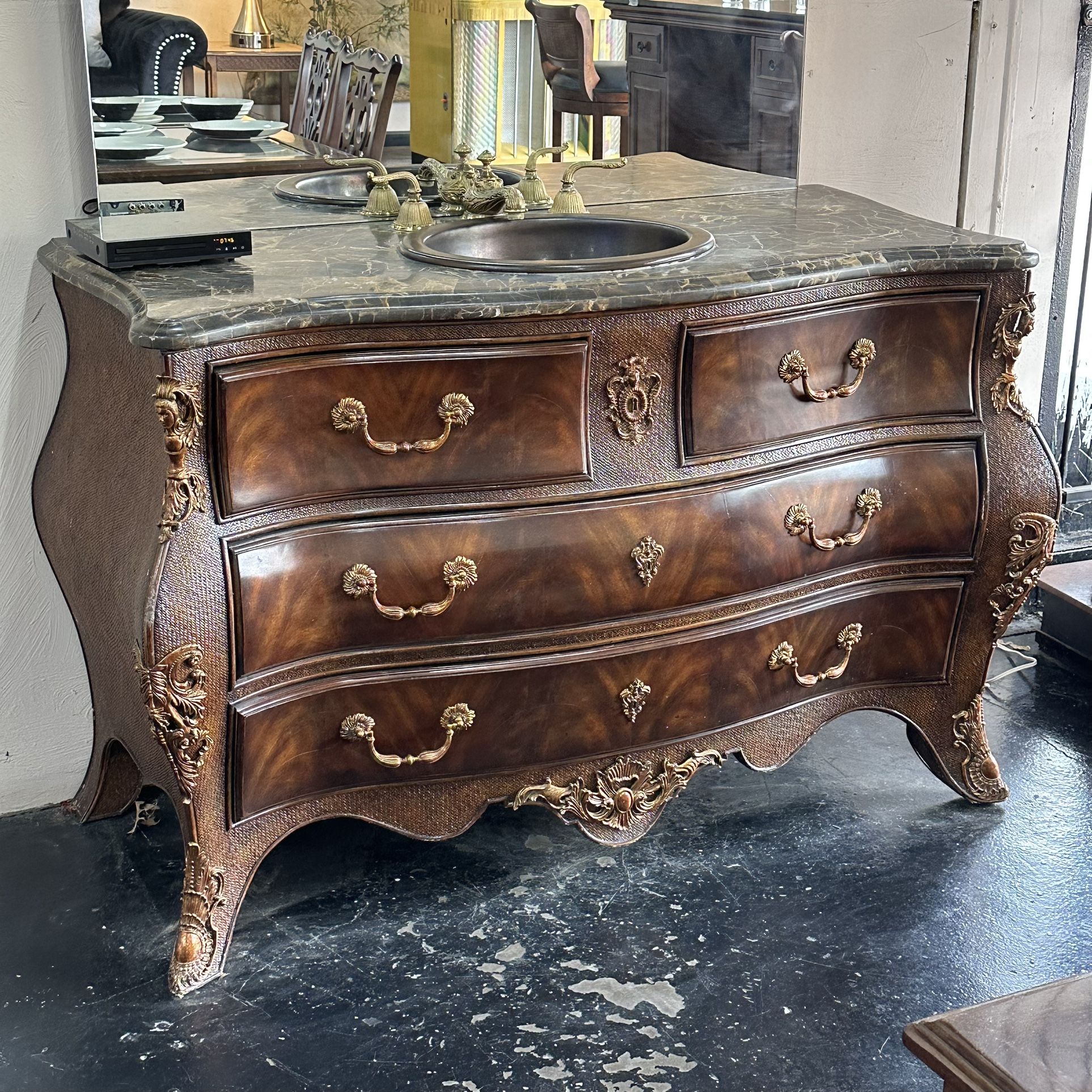 Maintland-Smith Dresser Vanity With Sink