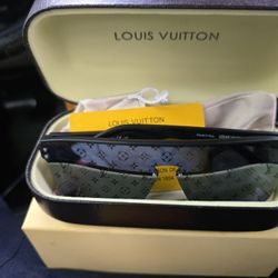 Louis Vuitton $200 Sale Tonight Only!!