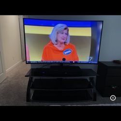 65” Curved Samsung TV w/ Stand 