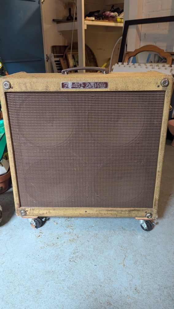 Fender DeVille 410 Combo Guitar Amp