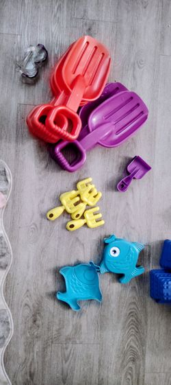 Beach toys