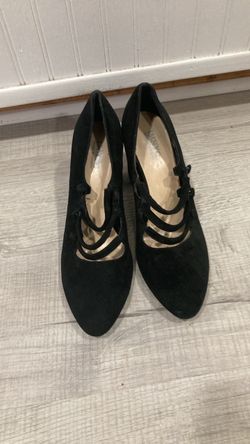 Women dress shoes size 10