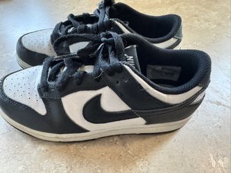 Nike Black & White Pandas - Size 2 Youth