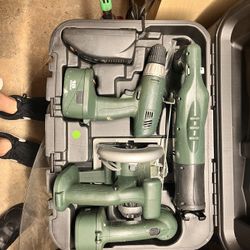 Saw Kit With Table Saw Sawzawl And  With Drill Abd Flash Light  