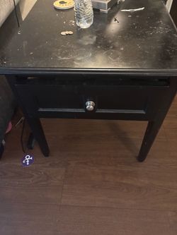 Free night stand