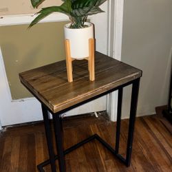 SIDE TABLE