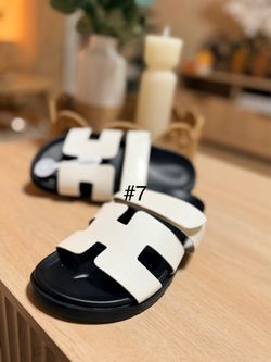 Hermosas sandalias de mujer