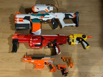 Nerf guns, comes with nerf bullets