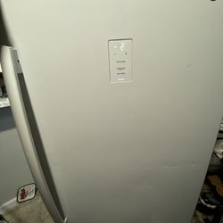 GE Standing Deep Freezer 