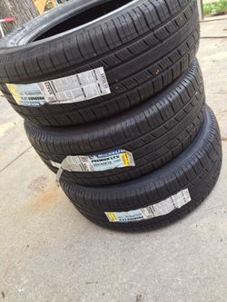 Michelin 265/60r18 tires brand new