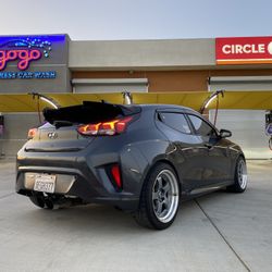 2019 Hyundai Veloster