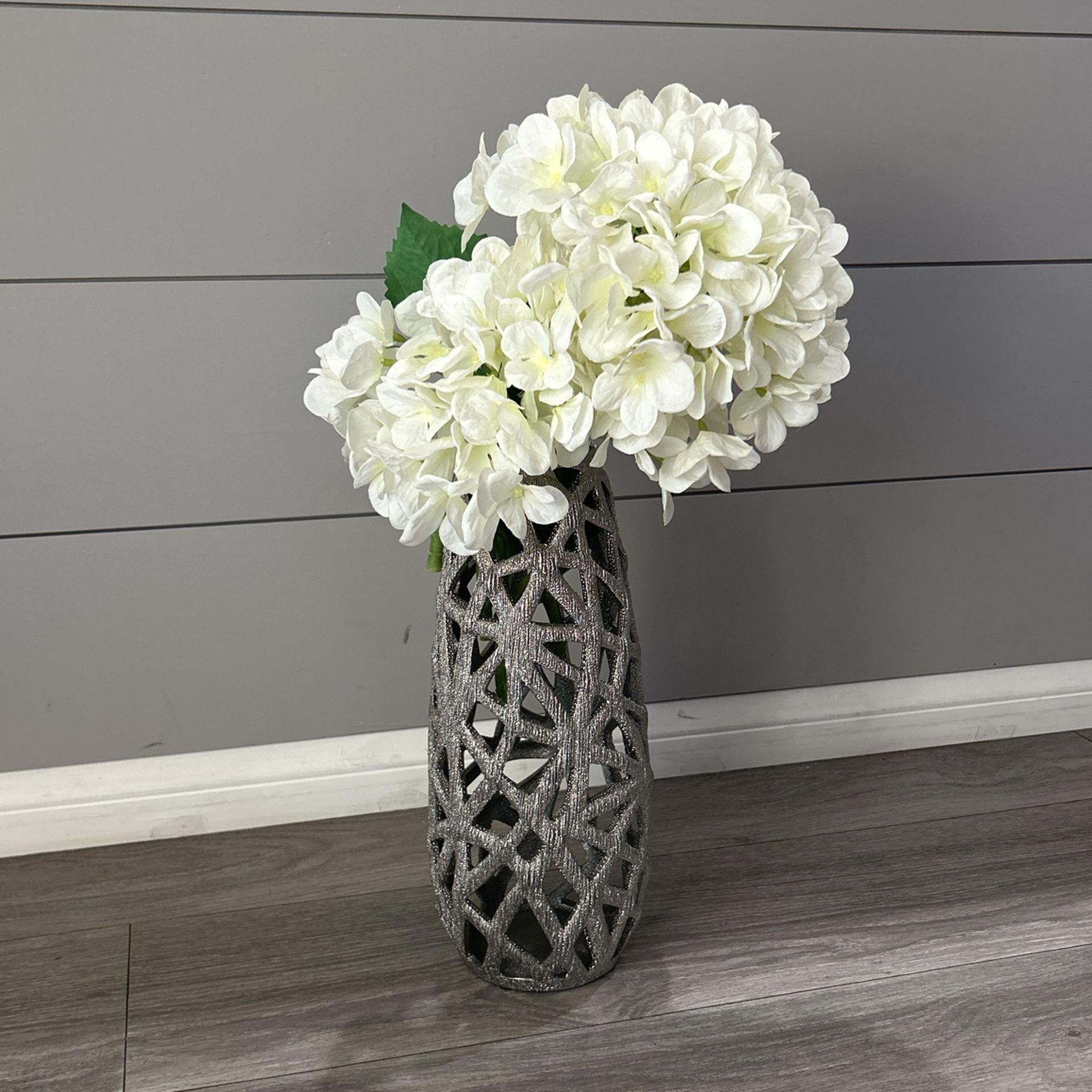 Vase decor