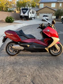 BMW C650 GT Super Scooter.