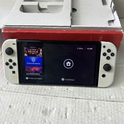 Nintendo Switch.  #3958