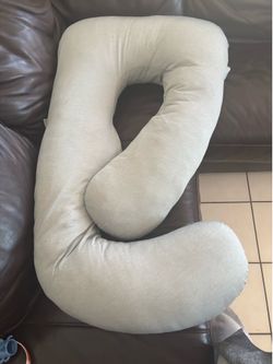 MomCozy pregnancy U-shaped pillow with cooling cover