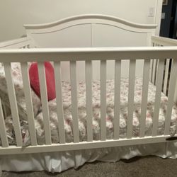 White 4-in-1 Convertible Crib