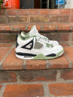 Jordan 4