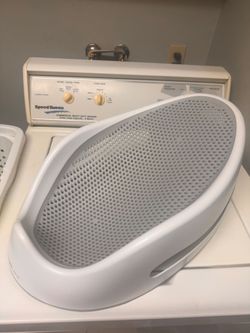 Baby Bath Seat with Mesh Insert...Pls Read Description