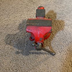 Olympia Bench Vise 3 1/2