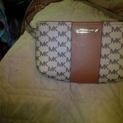 Michael Kors Hip Fanny