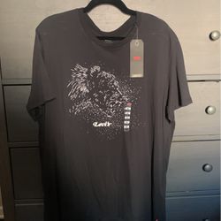Levi’s Bear T-shirt Size XL