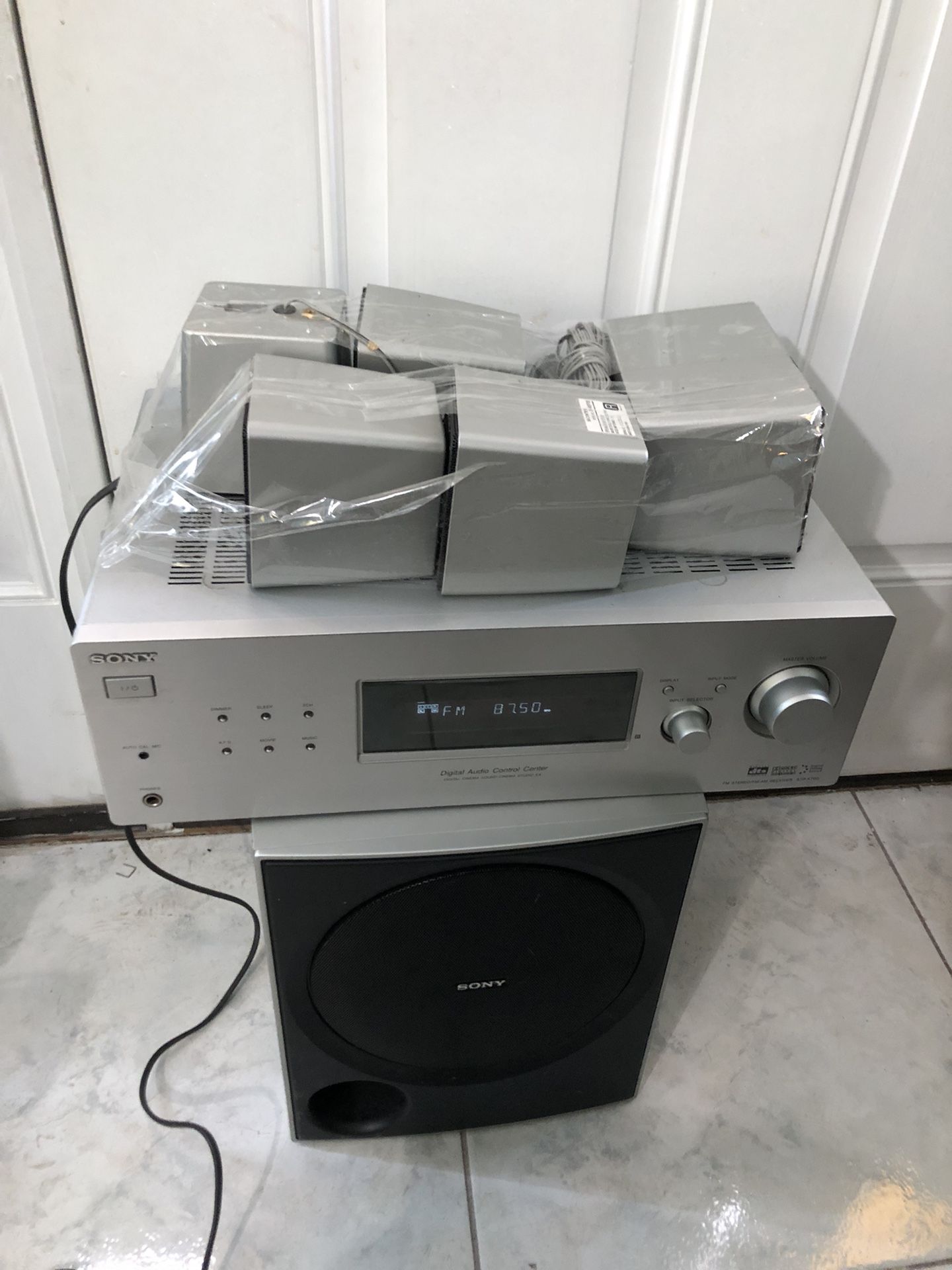 SONY STR-K700 AM FM Stereo Receiver! *Sub, & 5 Surround Speakers!