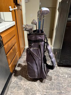 Women’s Beginner Right Handed Golf Club Set with Wilson Cart bag & Carrying Strap
