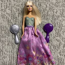 Barbie Doll with two brushes