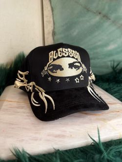 Bz x Az All eyes on me hat