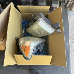 2007-2013 Tundra/Sequoia Stock Headlights  