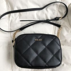 Nine West Black And Gold Purse
