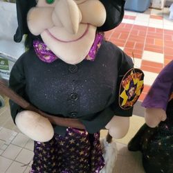 2 Talking  Kid Halloween Witches .