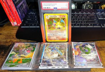 🔥 🔥 🔥 Charizard Holo & (3 sealed promos included.)