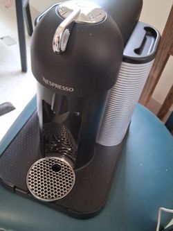 NESPESSO COFFEE MAKER