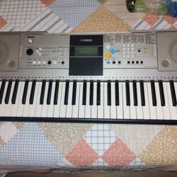 Yamaha Keyboard