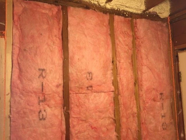 FIBERGLASS INSULATION INSTALATION AND MATERIAL