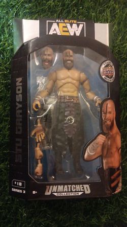 Aew Figure  With Pack Cards Inside  😎👍