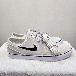 New- Nike SB Zoom Janoski OG+ 9.5M/11W